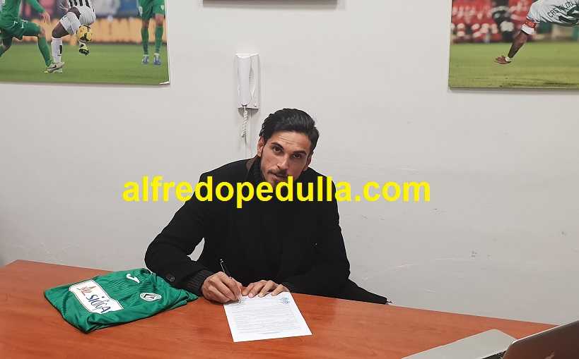 Alfageme all’Avellino: tutto confermato. Ecco la foto della firma preview