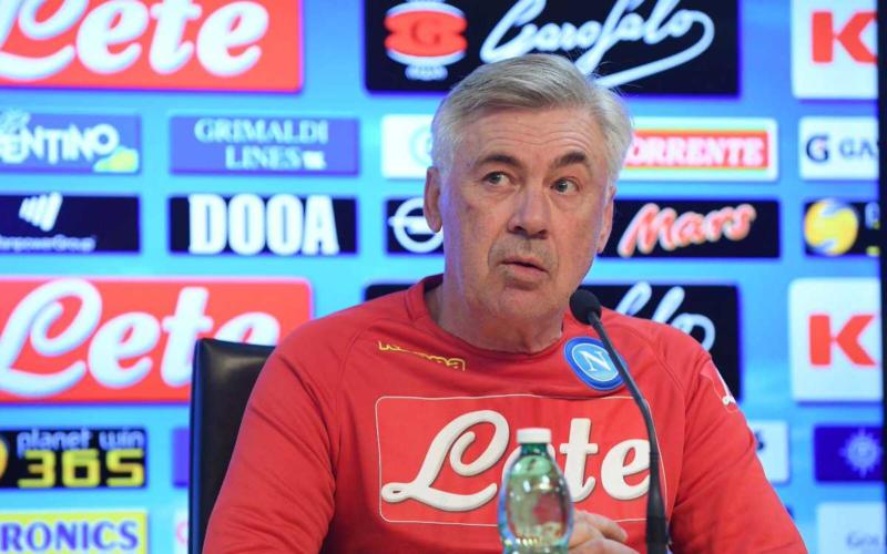 Ancelotti Twitter uff Napoli