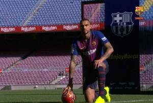 Boateng presentazione in campo Barcellona TV