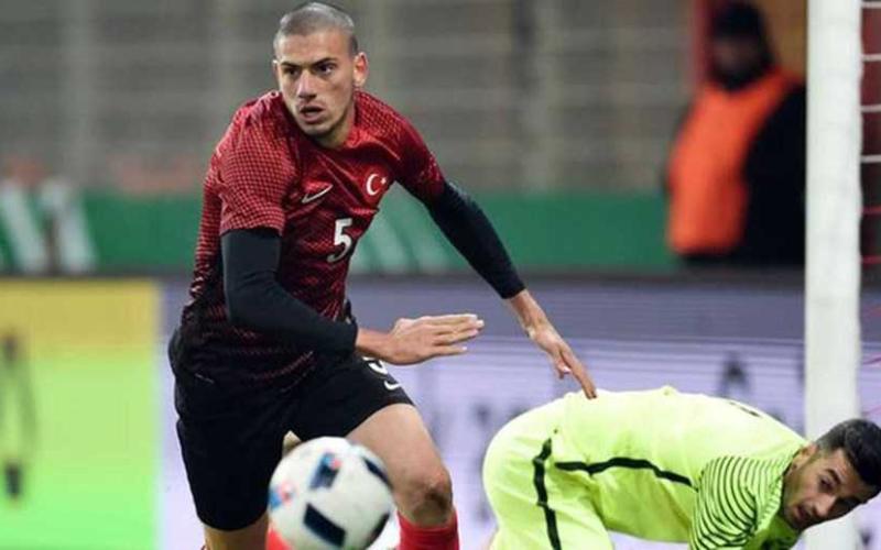 Demiral Turchia Foto Record
