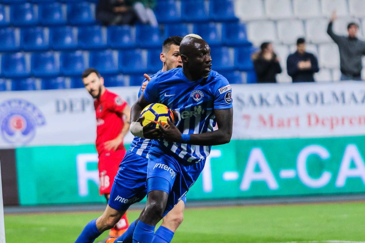 L’ex Juve Mbaye Diagne al Galatasaray: ufficializzati i negoziati con il Kasimpasa article-post