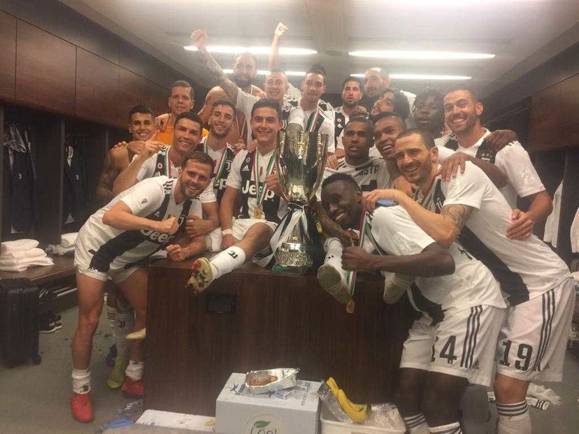 Juve da record: 8ª Supercoppa in bacheca. Le immagini della festa bianconera a Gedda preview