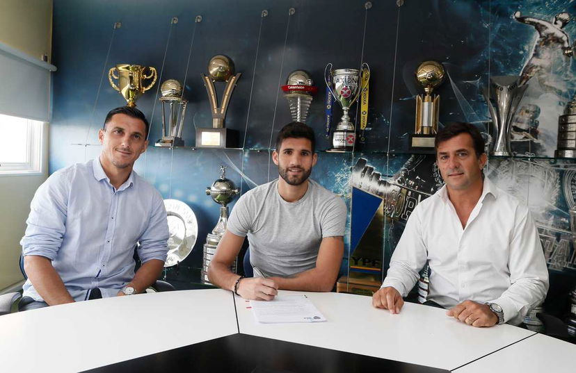 Ora è ufficiale: Lisandro Lopez saluta il Genoa e vola al Boca preview