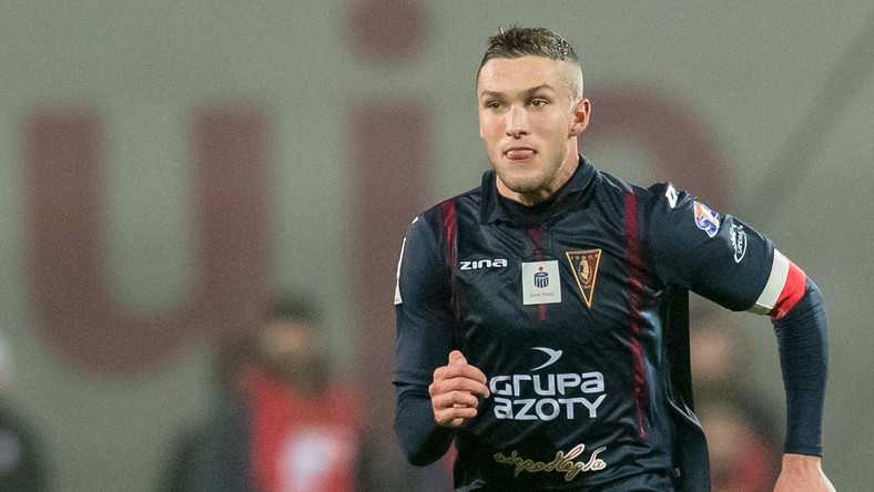 INTRAPRENDENZA E STRAPOTERE FISICO: WALUKIEWICZ, UN BALUARDO POLACCO PER IL NUOVO CAGLIARI article-post