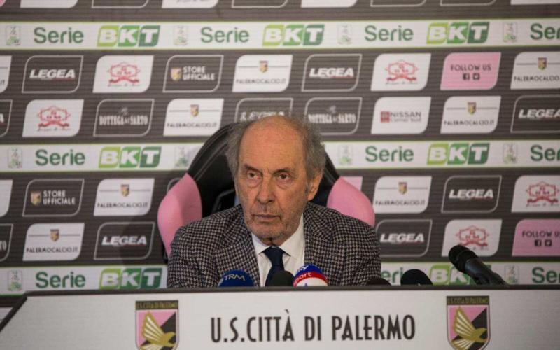 Foschi Twitter uff Palermo