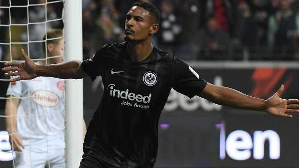 Dall’Inghilterra: West Ham, offerti 40 milioni per Haller dell’Eintracht preview