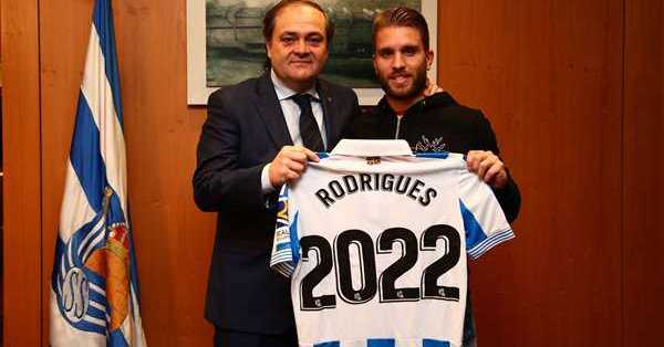 Ufficiale: Real Sociedad, rinnovo fino al 2022 per Rodrigues e Le Normand article-post