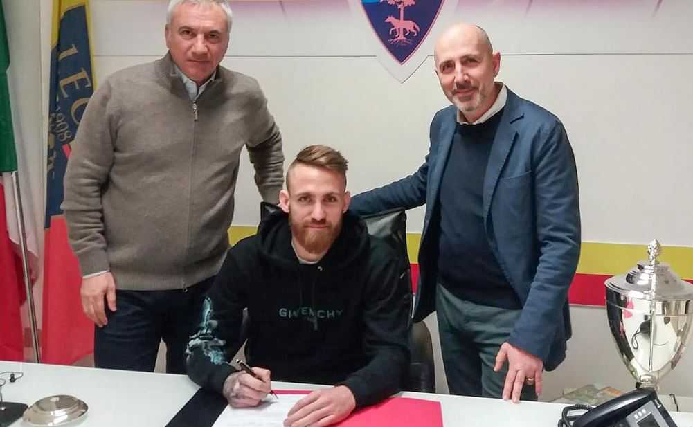 Lecce, ecco Majer: “Ottime impressioni, mi ambienterò presto. Contro il Livorno ero in tribuna e…” article-post