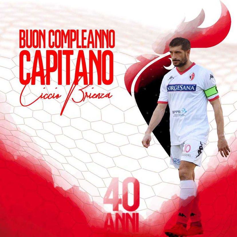 Brienza spegne 40 candeline, gli auguri speciali del Bari: “Il nostro numero 10, per 4” preview