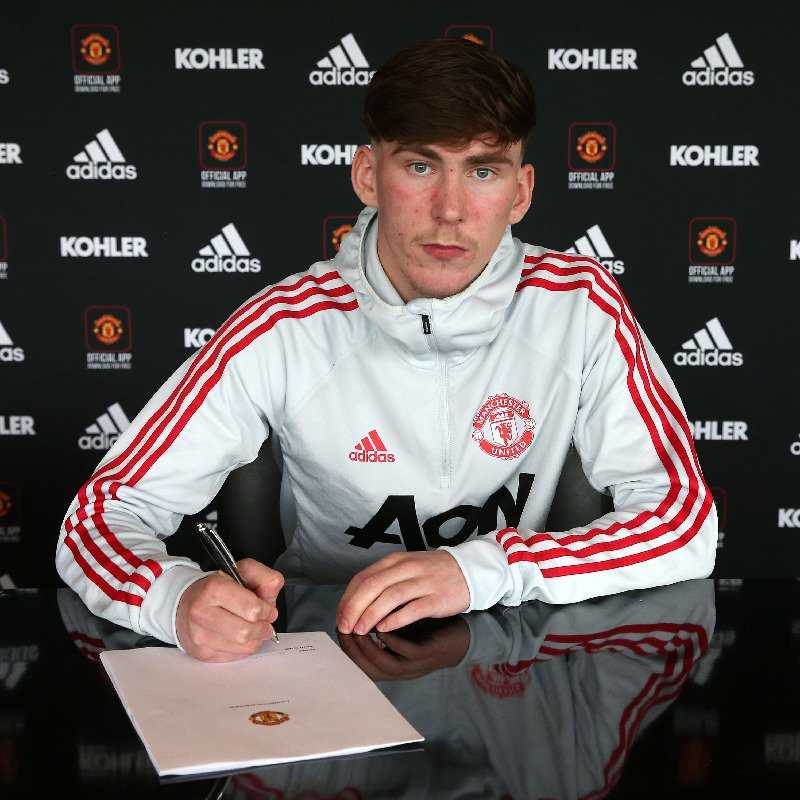 Il Manchester United blinda il giovane Garner: contratto fino al 2022 article-post