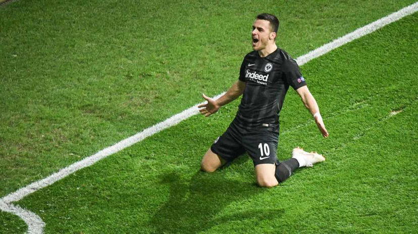 Eintracht, riscattato Kostic dall’Amburgo: è ufficiale la firma fino al 2023 preview