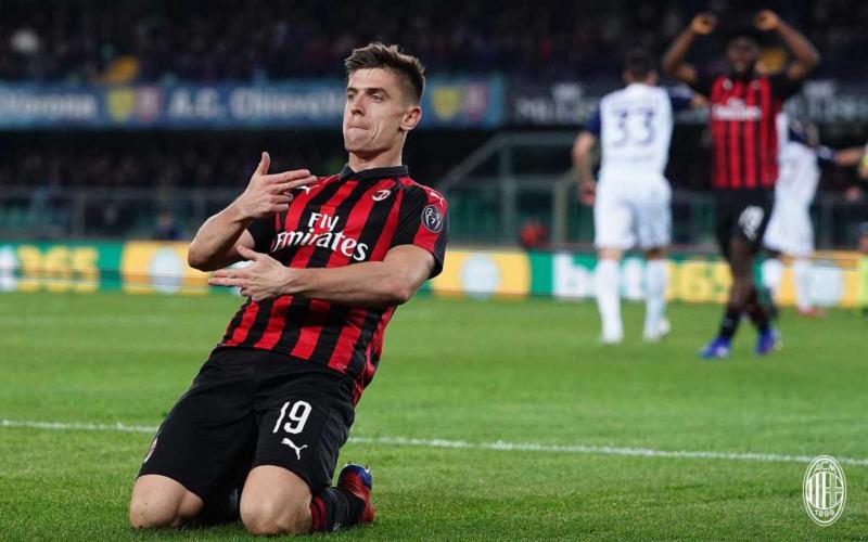 Piatek Twitter uff Milan