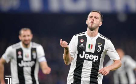 Pjanic Twitter uff Juve