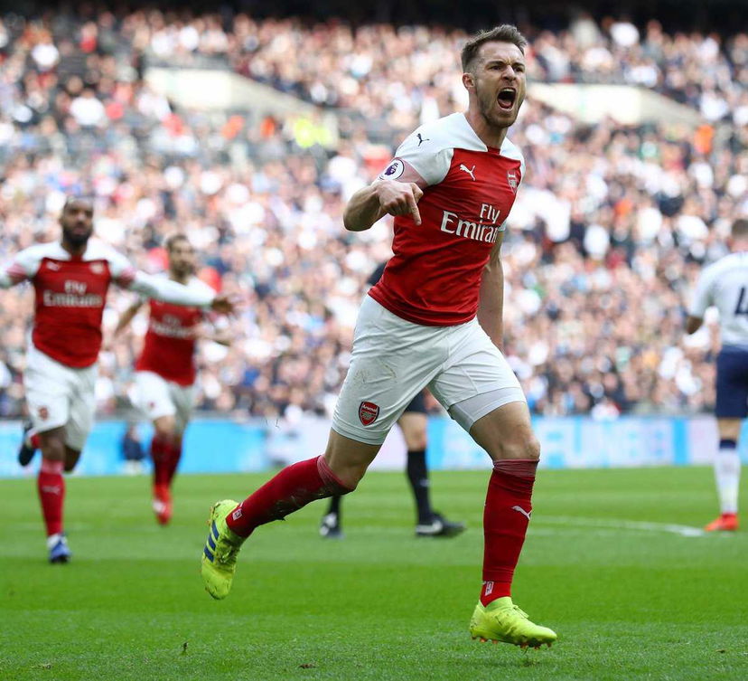 Premier: Kane risponde a Ramsey, Tottenham-Arsenal è 1-1. Lloris para un rigore al 90′ preview