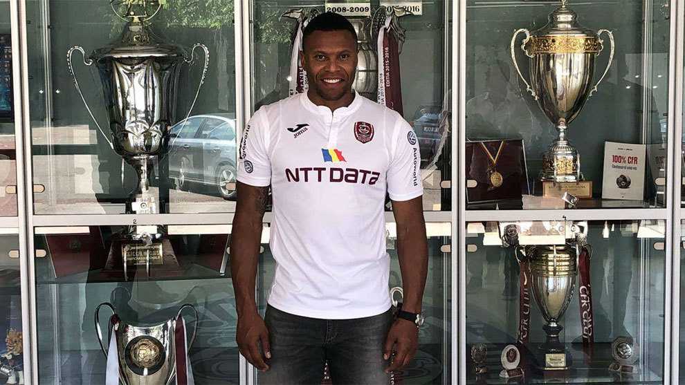 Julio Baptista lascia il Cluj: il comunicato article-post