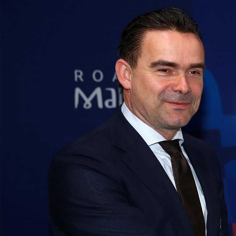 Overmars: “Non vogliamo perdere Van de Beek. Ten Hag? Stiamo parlando con lui” preview