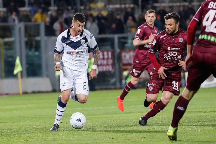 Romagnoli all’ultimo respiro: il Brescia sbanca Livorno e allunga in vetta preview