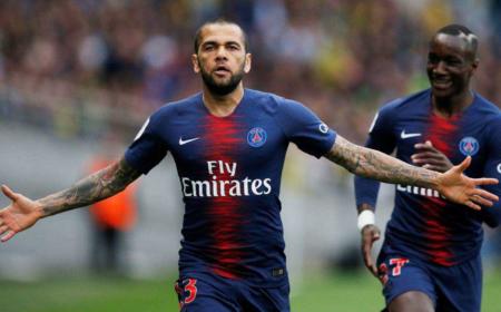 Dani Alves foto As
