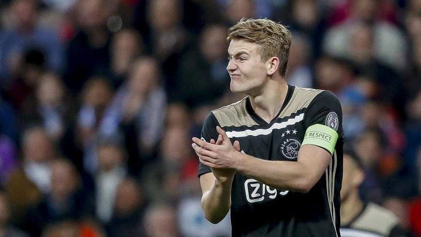 Barcellona, Bartomeu rivela: “Conosco già il futuro di De Ligt. In estate…” preview