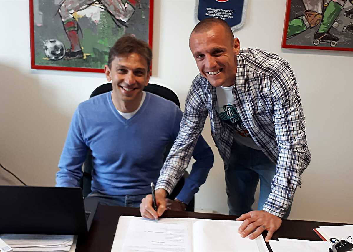 Ufficiale: Defendi rinnova con la Ternana fino al 2021 article-post