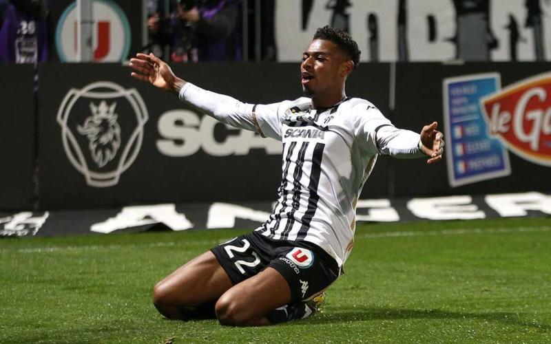 Reine-Adelaide Foto Twitter Angers