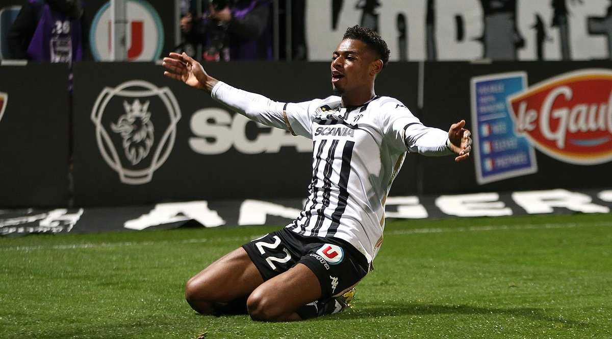 ESTRO E STRAPOTERE FISICO: REINE-ADELAIDE, DALL’ARSENAL ALLA LIGUE 1 PER SPICCARE IL VOLO article-post