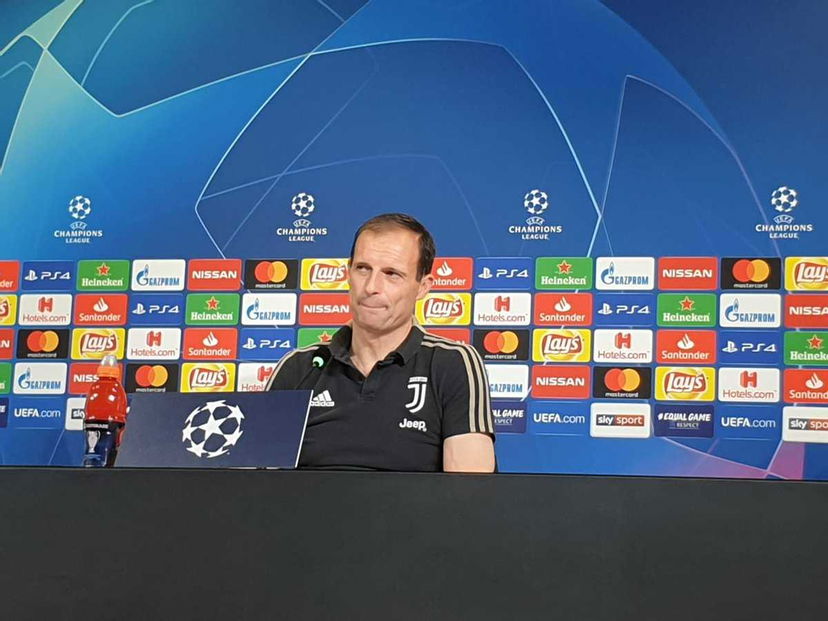 Allegri: “Douglas Costa non è al meglio. Dobbiamo avere rispetto dell’Ajax” preview