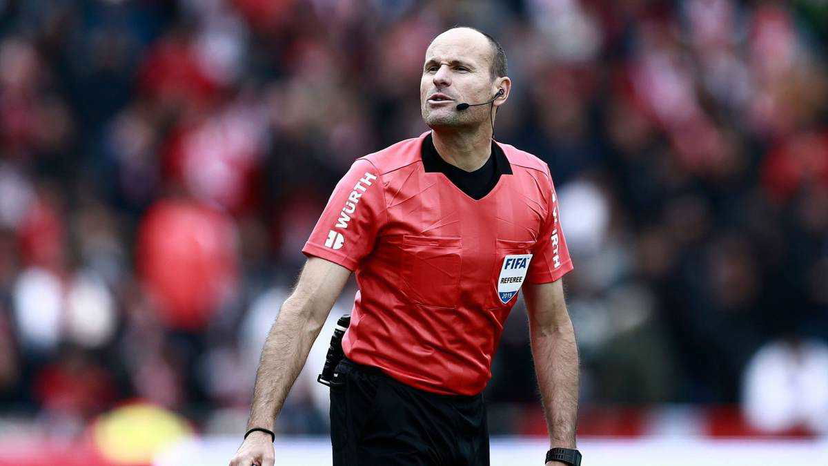 Champions League, arbitri spagnoli per Milan e Juve article-post