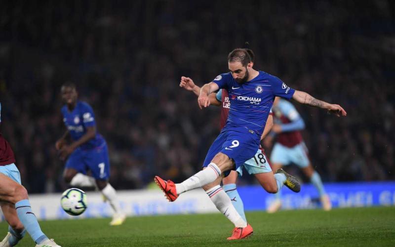 chelsea higuain vs Burnley foto tw uff chelsea