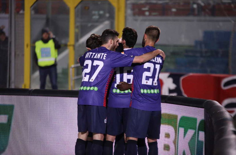 Serie B: Embalo trascina il Cosenza, 1-0 al Crotone nel derby preview