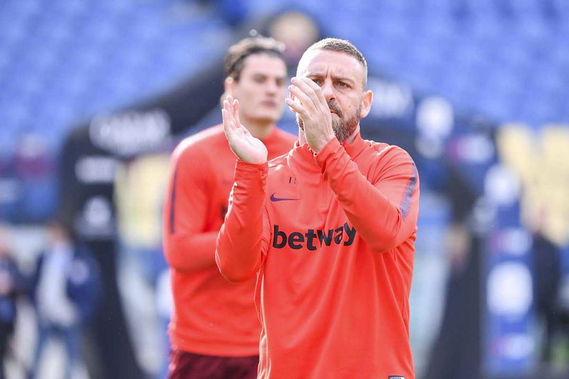 De Rossi: “Rispetto la scelta della società. Futuro? Smettendo, mi farei un torto” preview