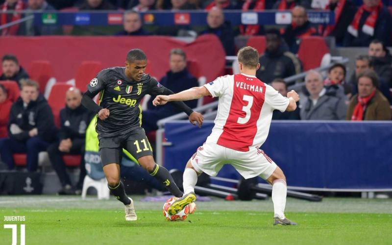 douglas costa vs ajax foto juventus twitter