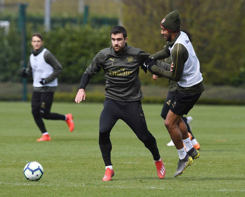 Ufficiale: Arsenal, rescissione consensuale con Papastathopoulos preview