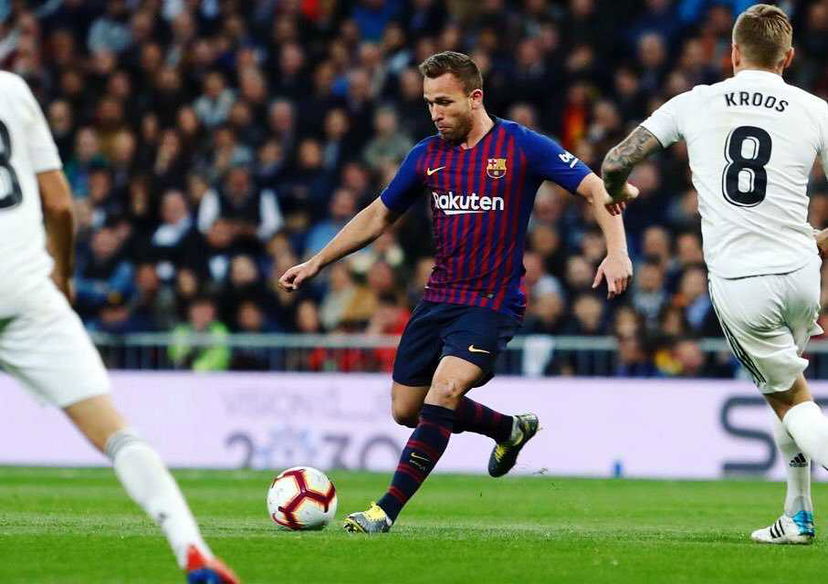 Barcellona, ladri a casa di Arthur: il fratello minacciato con un machete preview