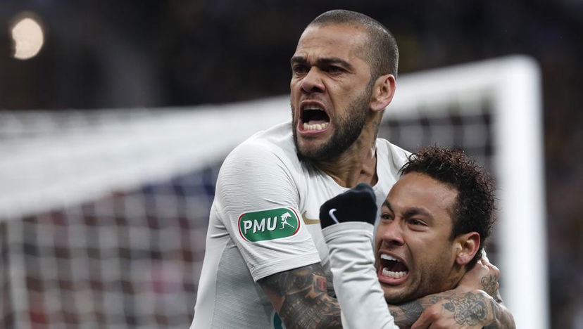 Dani Alves: “Credo che Neymar resti al PSG. Il mio futuro? Non ho ancora firmato il rinnovo” preview
