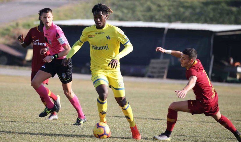 DUTTILITÀ E MUSCOLI D’ACCIAIO: IBRAHIM KARAMOKO, LA NUOVA BENZINA DEL CHIEVO VERONA preview
