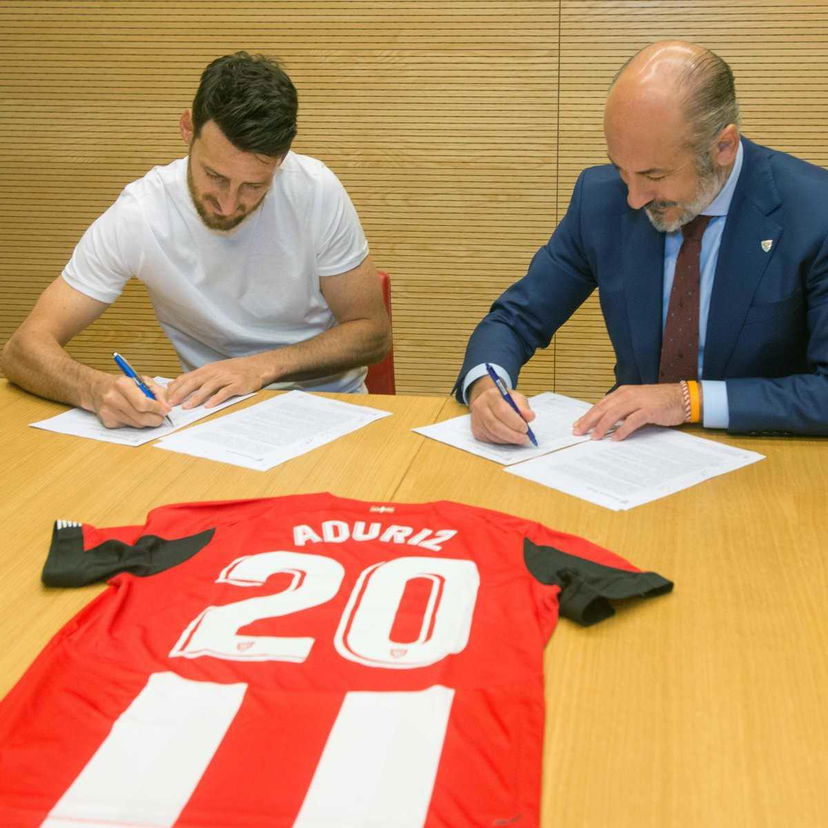 Ufficiale: Athletic Bilbao, Aduriz rinnova fino al 2020 preview
