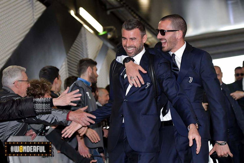 L’urlo dello Stadium, il saluto di Agnelli: brividi per l’ultima di Barzagli. Il video preview