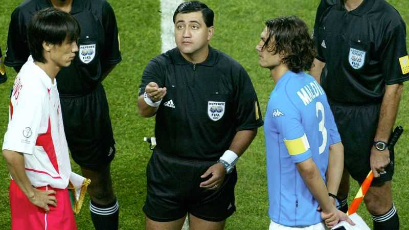 Byron Moreno torna su Corea del Sud-Italia: “Il mio arbitraggio non fu decisivo. Dopo quella partita mi offrirono tanti soldi” preview