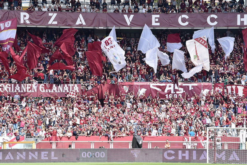 Torino, la Maratona annuncia: “Torneremo ad esporre bandiere e striscioni” preview