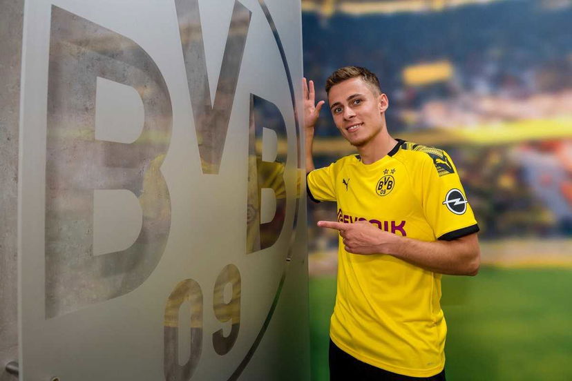 Borussia Dortmund, ufficiale l’acquisto di Thorgan Hazard preview