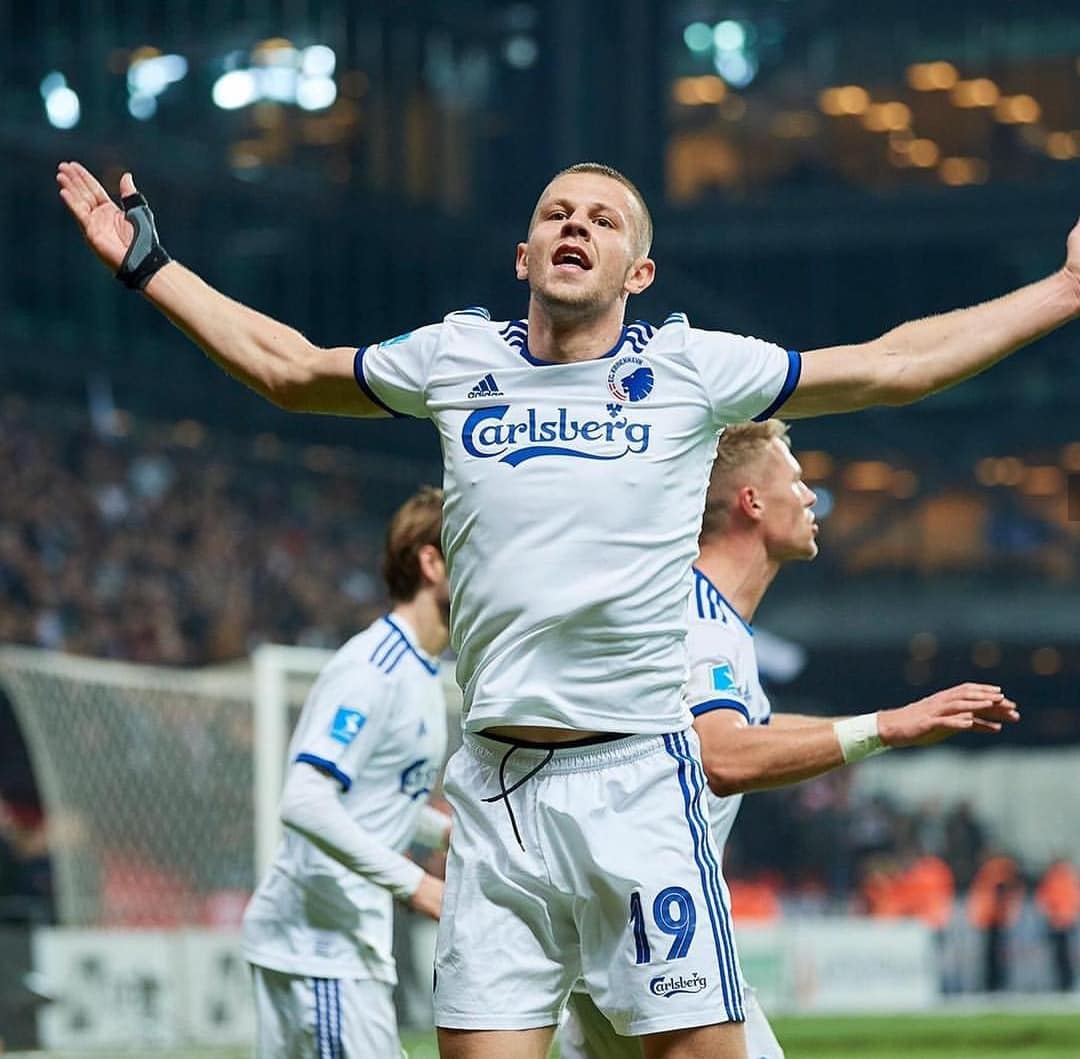 FISICO IMPONENTE E SENSO DELLA POSIZIONE: VAVRO, UN GIGANTE SLOVACCO PER LA LAZIO article-post