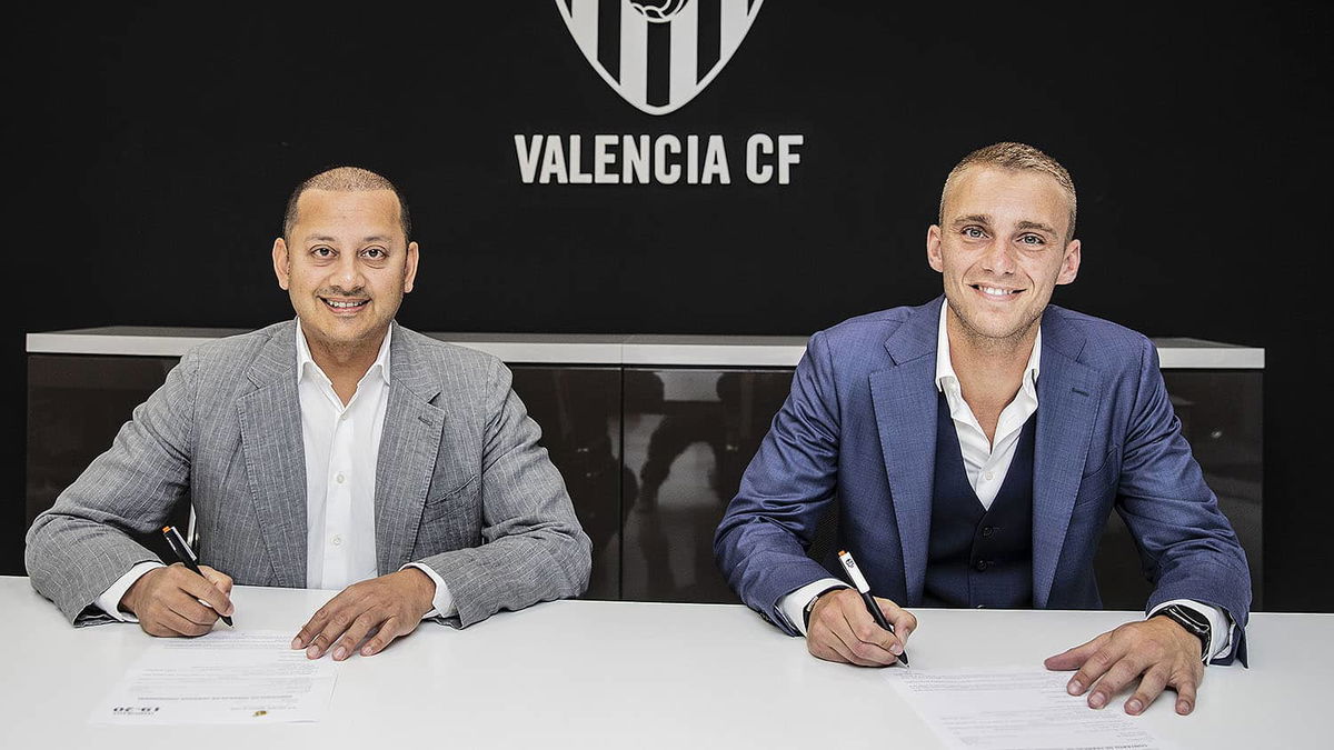 Cillessen al Valencia, le cifre ufficiali: al Barcellona 35 milioni, clausola da 80 article-post
