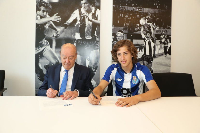 Ufficiale: il Porto blinda fino al 2022 il gioiellino Fabio Silva preview