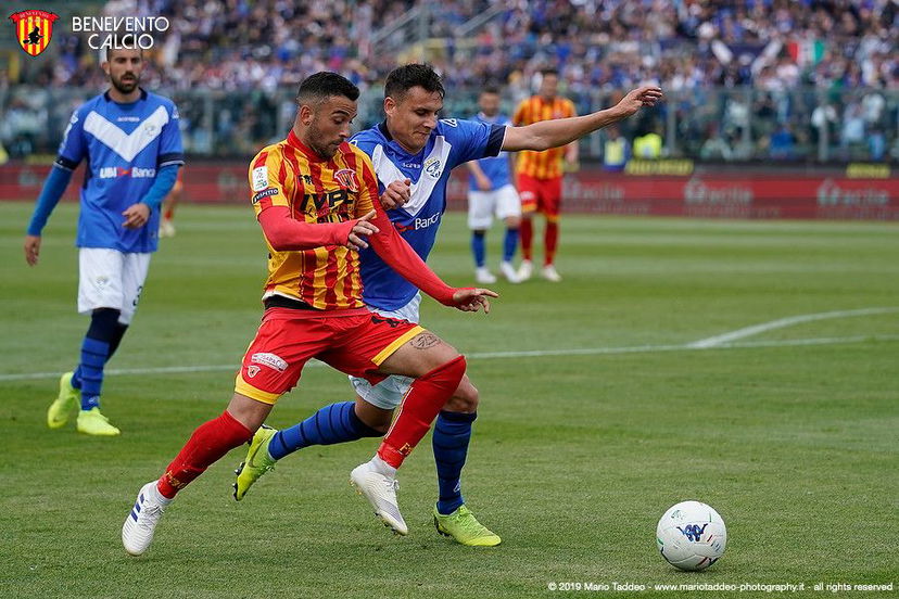 Ufficiale: niente controriscatto del Napoli, Roberto Insigne resta al Benevento preview