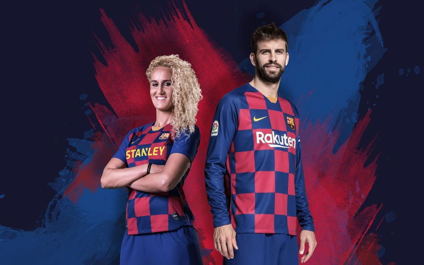 Barcellona, presentata la nuova maglia: niente strisce preview