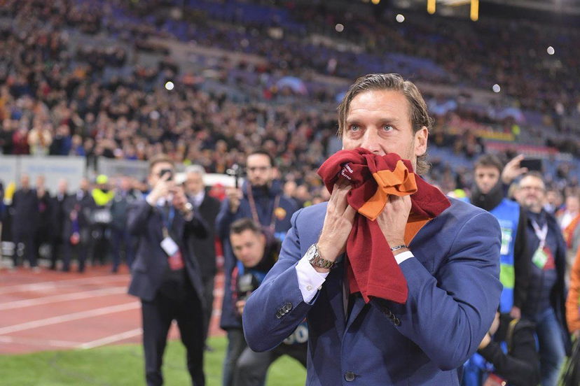 Totti: “Il derby di Roma è diverso da tutti gli altri. Mi auguro che i giallorossi possano tornare in Champions” preview