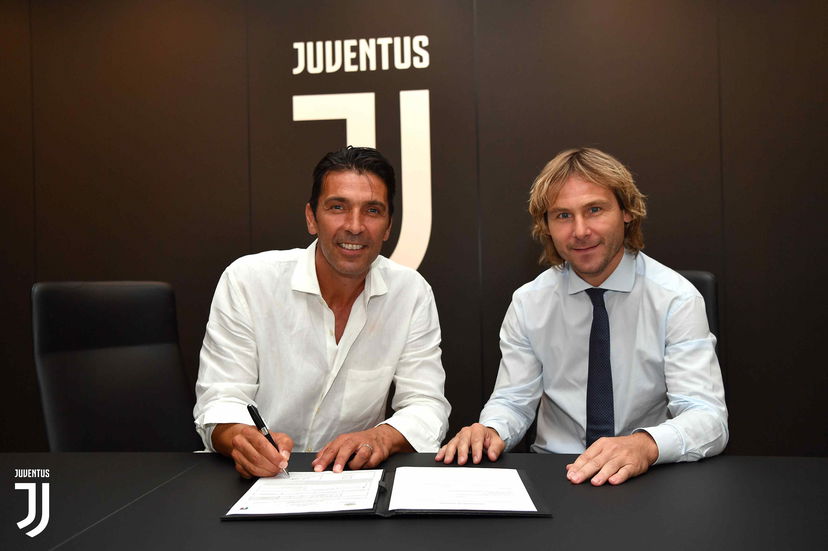 Ufficiale: Buffon torna alla Juventus. Contratto fino al 2020 preview