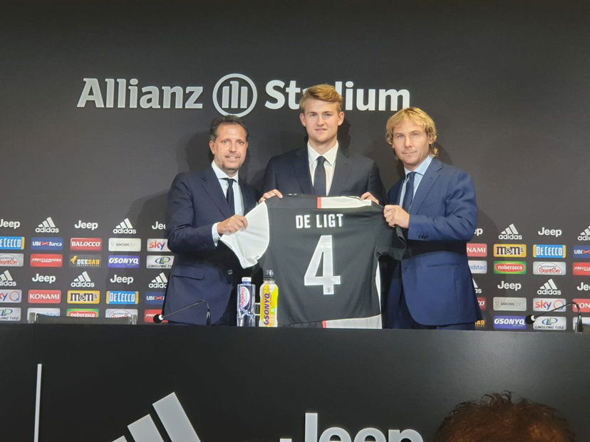 De Ligt: “Alla Juve per provare a vincere tutto, qui anche per Sarri. Su Ronaldo e la Champions…” preview