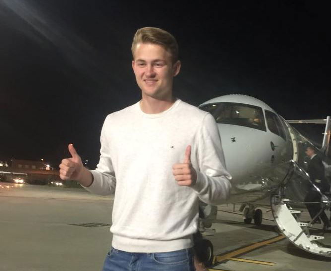 De Ligt, prime parole da bianconero: “Sono felicissimo di essere qui” preview